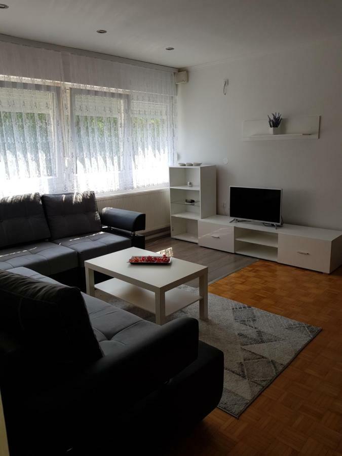Apartman Tasa Banja Luka Esterno foto