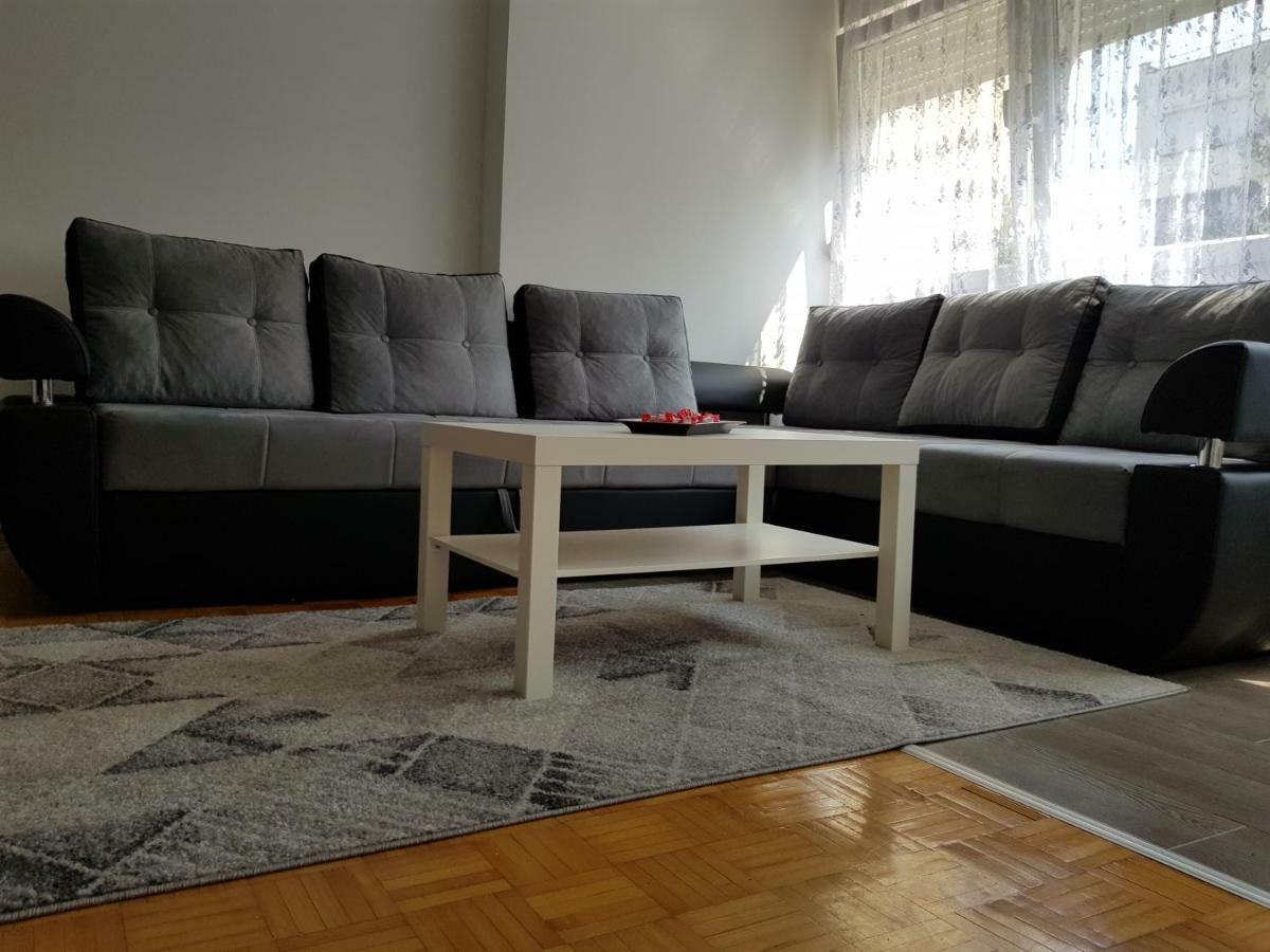 Apartman Tasa Banja Luka Esterno foto